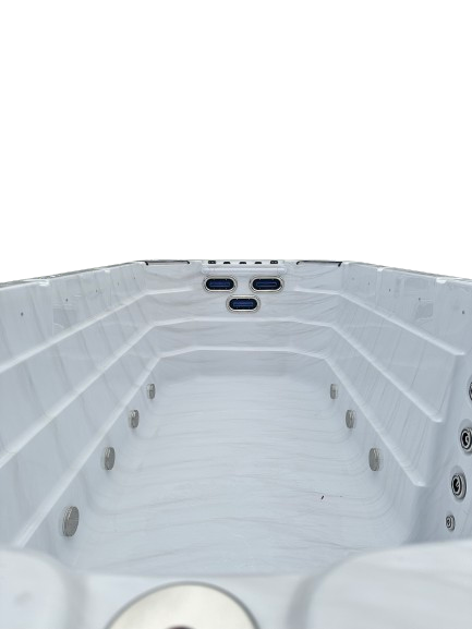 Amazon 4.8 Swim Spa